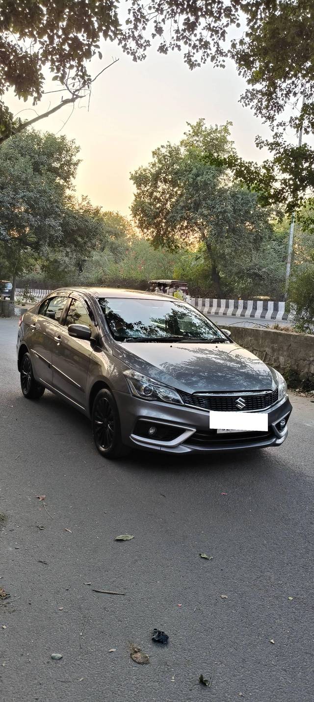 https://images10.gaadi.com/usedcar_image/4273384/original/processed_cf5f636959171512c047c4f13c2263d0.jpg?imwidth=6401