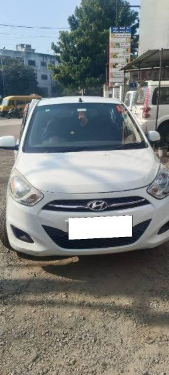 https://images10.gaadi.com/usedcar_image/4273493/original/processed_9e485b73-32c2-4696-b871-138c8a2e2eb2.jpeg?imwidth=6400