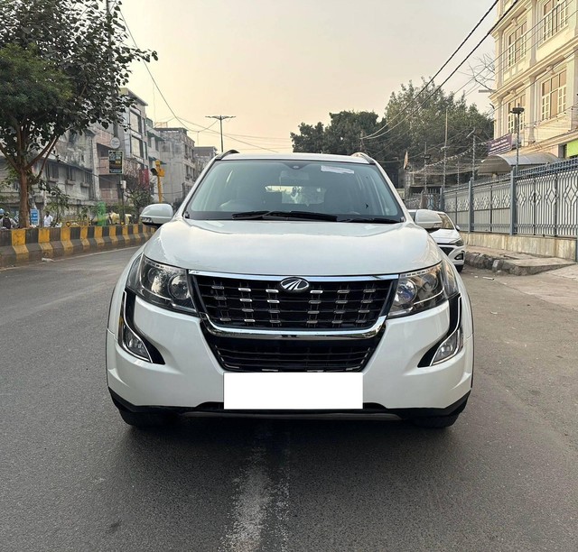Second-hand 2018 Mahindra XUV500 W7 BSIV for sale in New Delhi-3