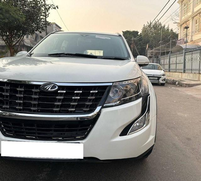 Second-hand 2018 Mahindra XUV500 W7 BSIV for sale in New Delhi-15