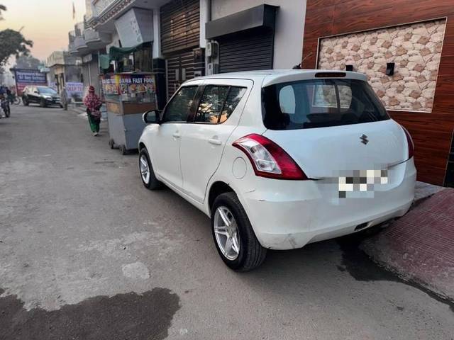 https://images10.gaadi.com/usedcar_image/4273526/original/processed_d824e48b-6fb0-4e03-8fab-15cb2662db61.jpg?imwidth=6401