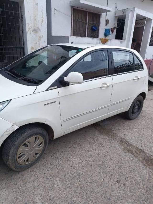 https://images10.gaadi.com/usedcar_image/4273553/original/processed_d30f8717-322f-48b9-b8a5-e8e0b557b39b.jpeg?imwidth=6402