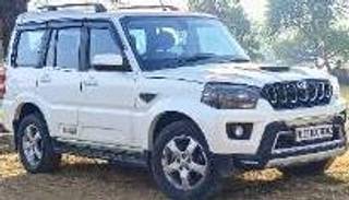 Mahindra Scorpio 2014-2022 Mahindra Scorpio S11