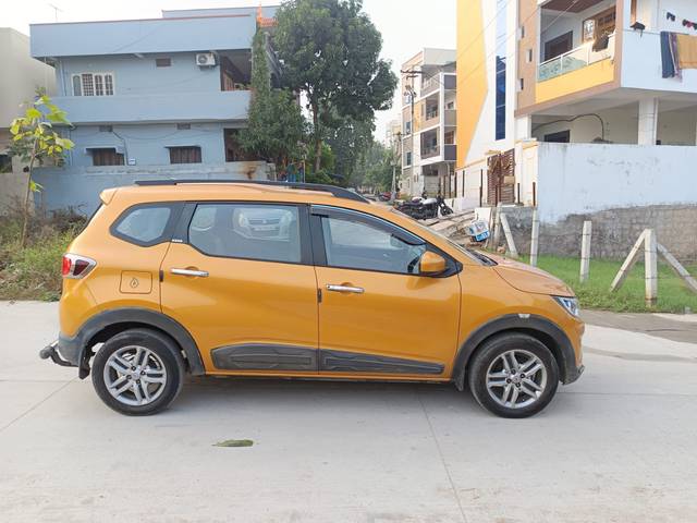 https://images10.gaadi.com/usedcar_image/4273611/original/0a4eca5a6d7dc01b4d0b57cfc42feb5b.jpg?imwidth=6401