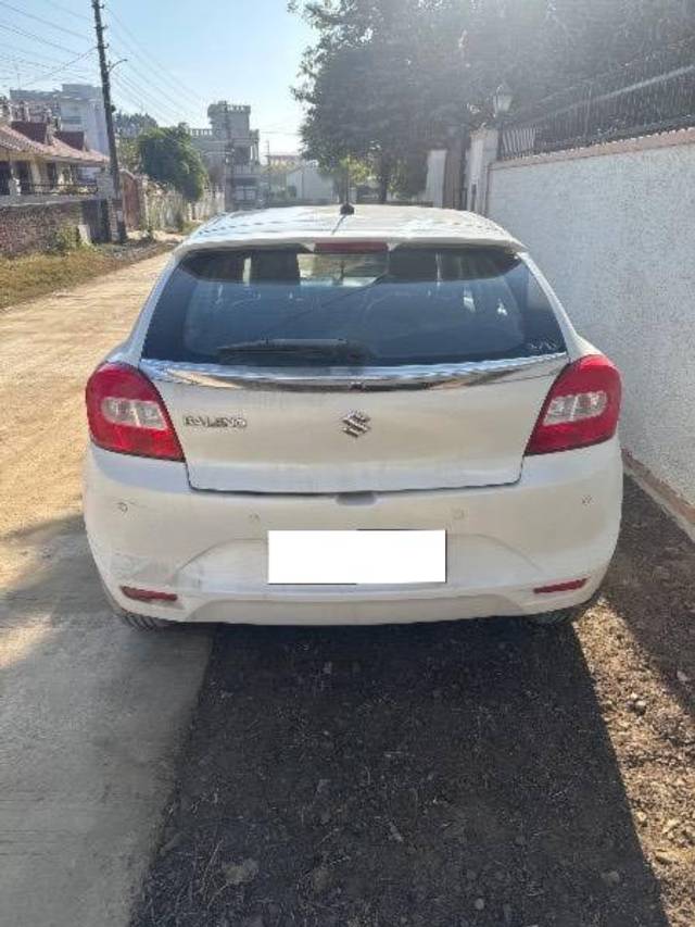 https://images10.gaadi.com/usedcar_image/4273650/original/processed_d388b4fe-4344-47db-bc36-af1e1538e06a.jpg?imwidth=6401