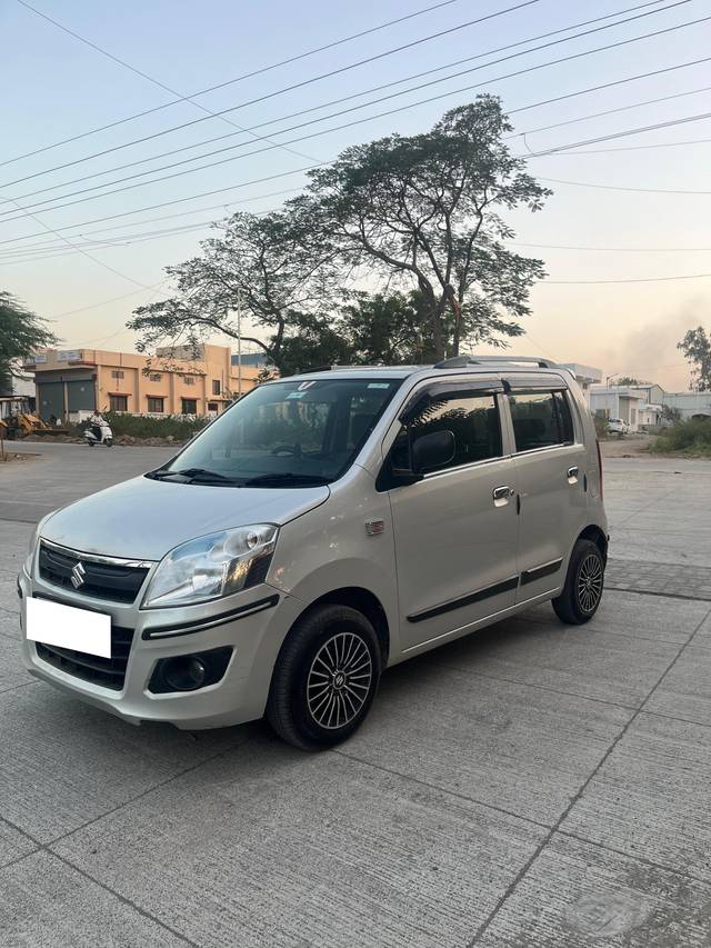 https://images10.gaadi.com/usedcar_image/4273918/original/processed_bf9166f561c361f59619f18f0a850e48.jpg?imwidth=6400