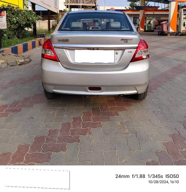 https://images10.gaadi.com/usedcar_image/4273970/original/processed_0d96cc430b2e0cf19d958f248430c6b4.jpg?imwidth=6402