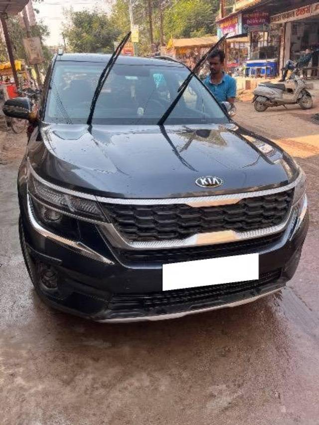 https://images10.gaadi.com/usedcar_image/4274001/original/processed_2f75de0b-c0e6-4959-801e-d1c1320f6553.jpg?imwidth=6400