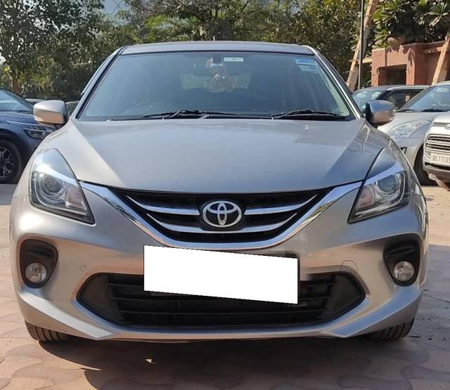 https://images10.gaadi.com/usedcar_image/4274050/original/processed_b6398aaff7339c301bbe02ce38d980e3.jpg?imwidth=6402