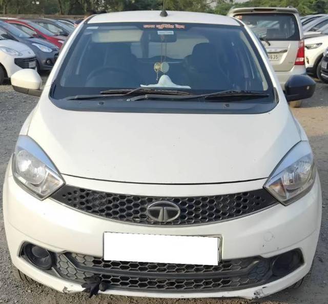 https://images10.gaadi.com/usedcar_image/4274058/original/processed_7b43662f-06c8-4df0-bdd5-d2a027fff2bb.jpg?imwidth=6400