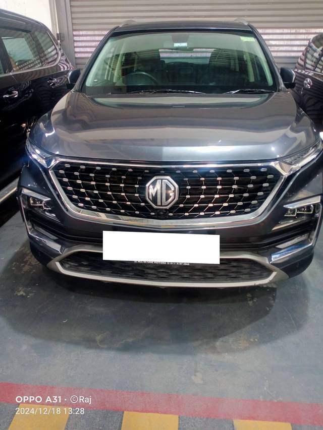 https://images10.gaadi.com/usedcar_image/4274068/original/processed_5a7a7fbcdd85ff0c764845a8ba693827.jpg?imwidth=6400