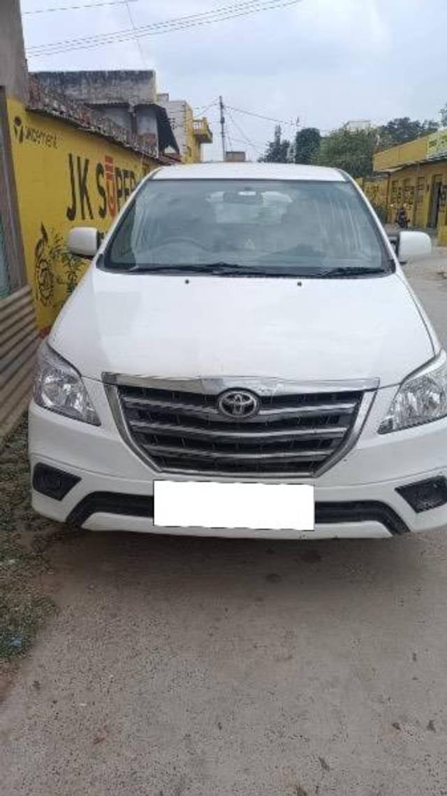 https://images10.gaadi.com/usedcar_image/4274087/original/processed_91319694-c461-49f0-bf1e-a322be0bafc4.jpeg?imwidth=6400