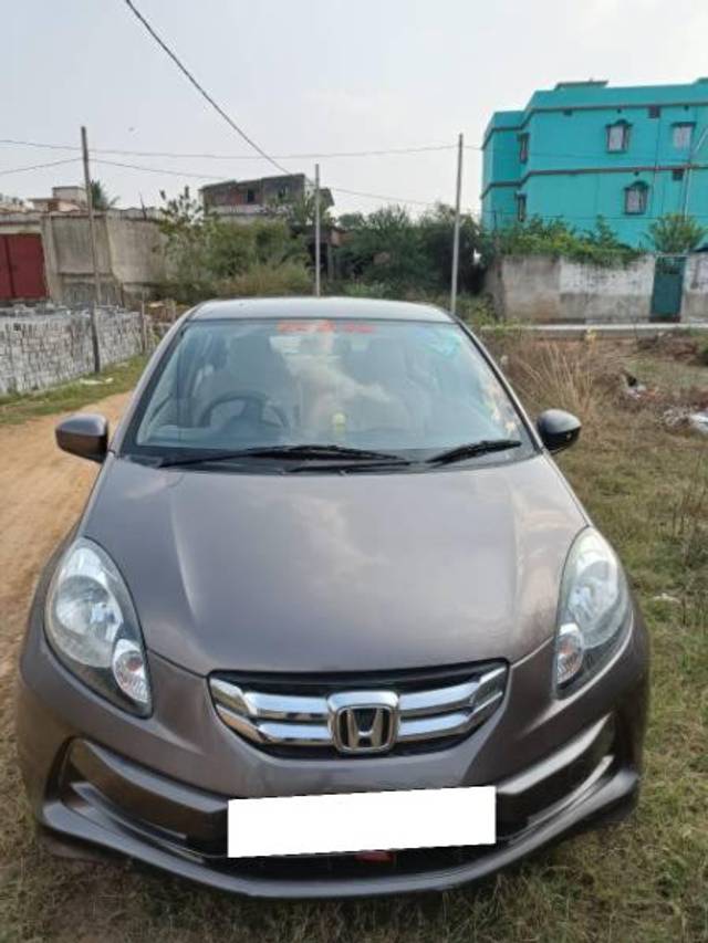 https://images10.gaadi.com/usedcar_image/4274251/original/processed_09d7c8ff-9958-41bd-a5ae-66094cdf50fd.jpg?imwidth=6400