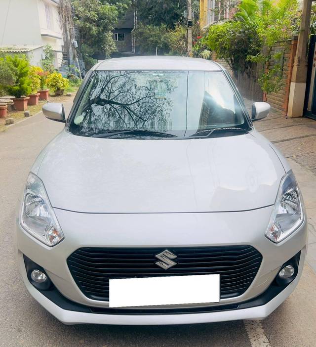 https://images10.gaadi.com/usedcar_image/4274282/original/processed_d1045c17ad01566e69ec2573838679ba.jpg?imwidth=6400