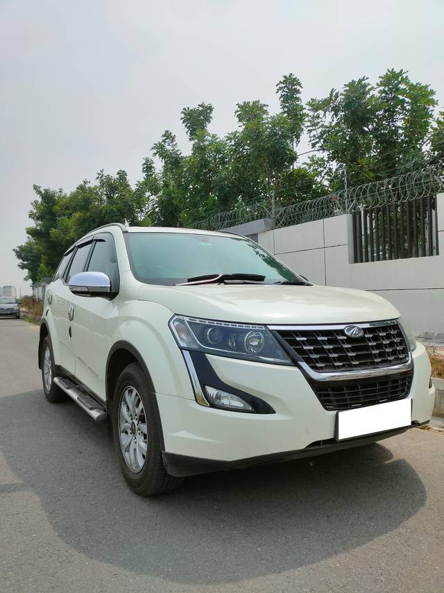 https://images10.gaadi.com/usedcar_image/4274294/original/processed_c768288469f2147f82d2fc08d745b333.jpg?imwidth=6400