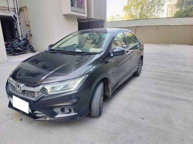 https://images10.gaadi.com/usedcar_image/4274299/original/processed_7b15b889-7036-4a3f-b506-e08aa74a439e.jpg?imwidth=6402