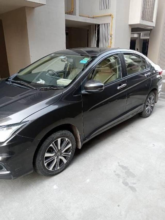 https://images10.gaadi.com/usedcar_image/4274299/original/processed_85933372-931e-482c-83f9-8e33c3ef89aa.jpg?imwidth=6400