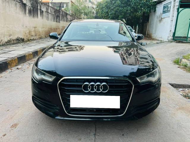 https://images10.gaadi.com/usedcar_image/4274336/original/processed_939f95f24a6658aca2904d72e0b4dafd.jpg?imwidth=6402