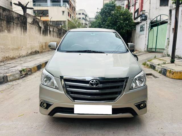 https://images10.gaadi.com/usedcar_image/4274344/original/processed_6b722d3977b5d5d08f2d9014139a304a.jpg?imwidth=6402