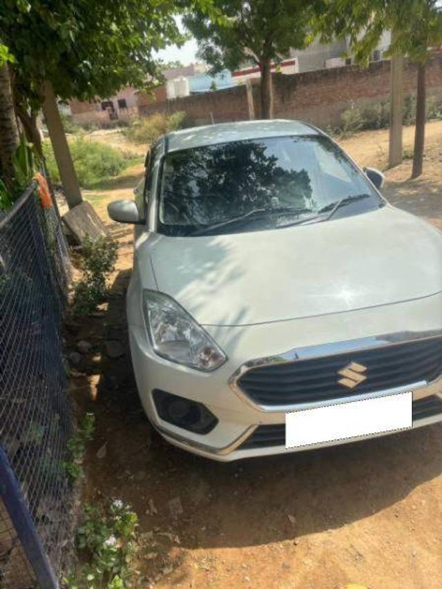 https://images10.gaadi.com/usedcar_image/4274392/original/a6865586a7ed8b35e6c1a3919cfefe80.jpeg?imwidth=6400