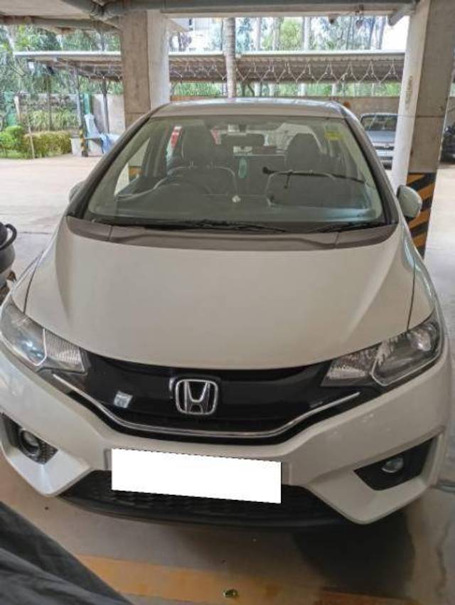 https://images10.gaadi.com/usedcar_image/4274454/original/4bde74e48828771a74dad8beee80082e.jpg?imwidth=6400