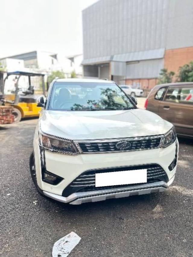 https://images10.gaadi.com/usedcar_image/4274574/original/processed_3ee8820e-0e2d-4139-aa63-56a95c5559eb.jpg?imwidth=6400