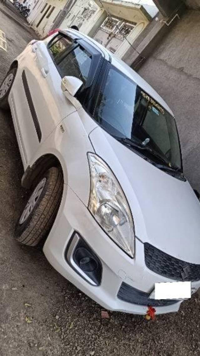 https://images10.gaadi.com/usedcar_image/4274577/original/processed_54d33b0e-23e9-4a7a-a383-69d59e312a87.jpg?imwidth=6401