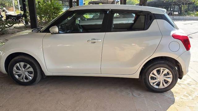 https://images10.gaadi.com/usedcar_image/4274581/original/processed_812e5ddd-e3a4-4cae-a630-33e30d9d28c3.jpeg?imwidth=6402