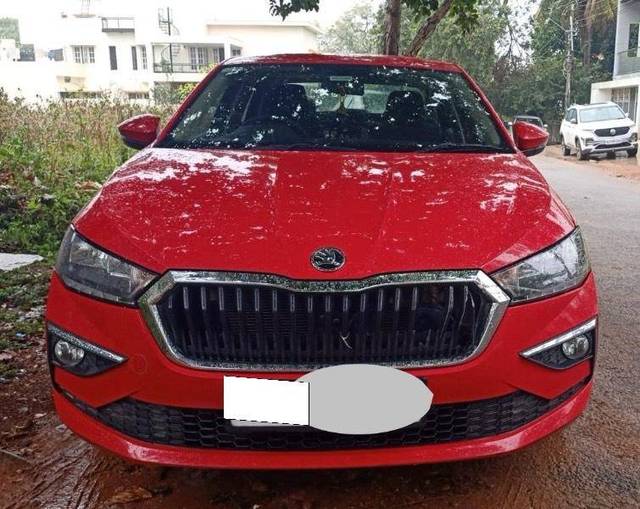 https://images10.gaadi.com/usedcar_image/4274588/original/a005fe4785b36d319c8ea51247451a27.jpeg?imwidth=6400