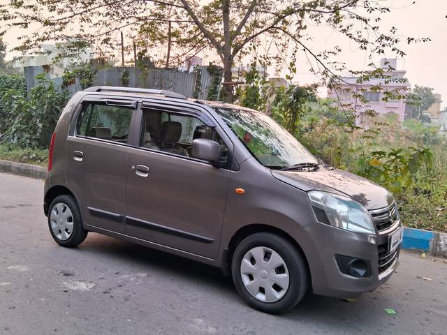 https://images10.gaadi.com/usedcar_image/4274721/original/af81ac2a1f383018de568beac0e3010b.jpg?imwidth=6400