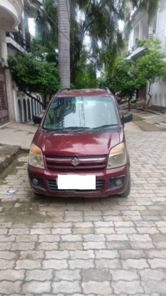 https://images10.gaadi.com/usedcar_image/4274730/original/processed_f0d5bebd-0a55-47e3-99e0-111619b8b446.jpg?imwidth=6400