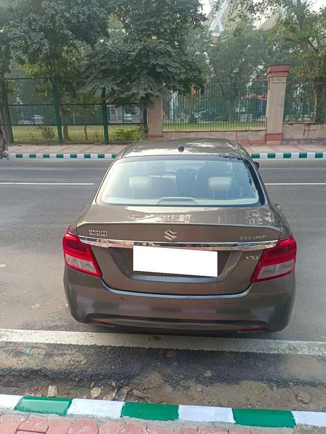 https://images10.gaadi.com/usedcar_image/4274796/original/processed_9bc67c3432b8c10673946221ac298c69.jpg?imwidth=6402