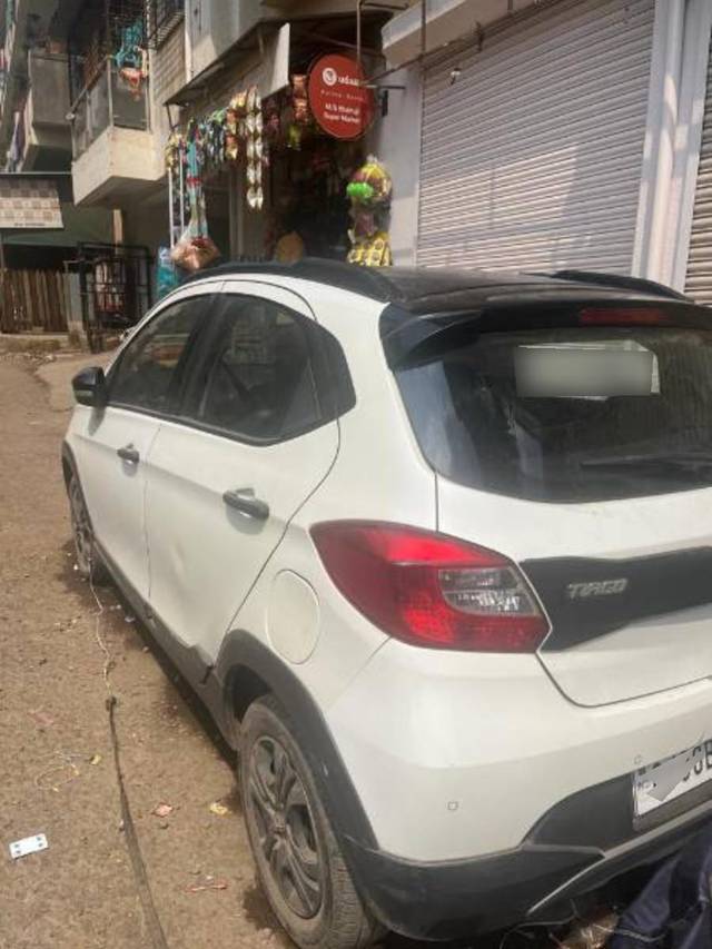 https://images10.gaadi.com/usedcar_image/4274891/original/processed_07cb1764-b4d6-4fcd-a344-794d0315a201.jpg?imwidth=6401