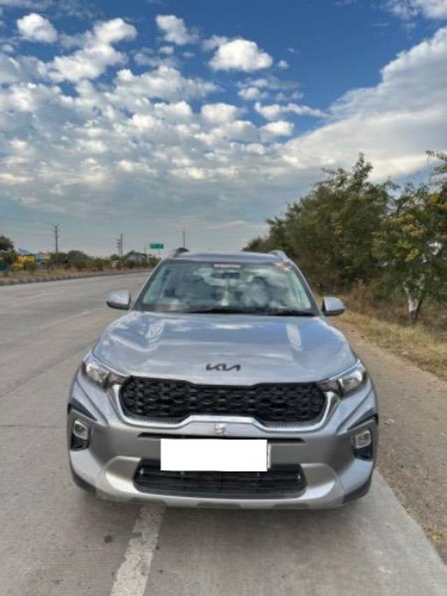 https://images10.gaadi.com/usedcar_image/4274953/original/processed_ed0bdef3-a17a-45a1-b5ae-1ec1c330ce44.jpg?imwidth=6400