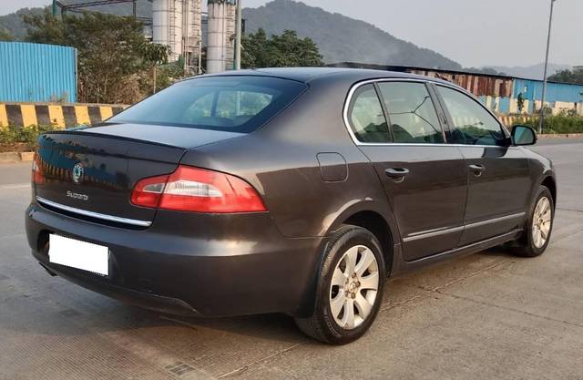 https://images10.gaadi.com/usedcar_image/4274960/original/processed_360bcd07b6e6ef68c67bb6fe4b418dc2.jpg?imwidth=6402