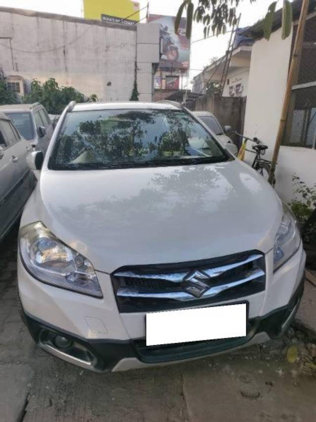 https://images10.gaadi.com/usedcar_image/4274972/original/processed_803e72b8-cdb5-44c3-aab2-317c68e8995d.jpg?imwidth=6400