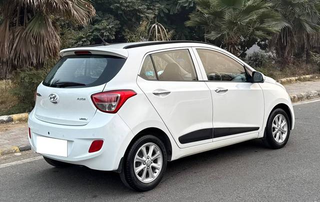 https://images10.gaadi.com/usedcar_image/4274985/original/processed_40808fbe0925610a10618dc956e3d50c.jpeg?imwidth=6402