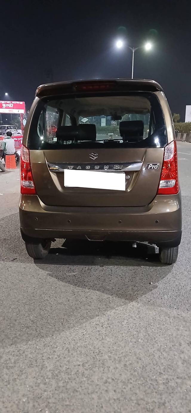 https://images10.gaadi.com/usedcar_image/4275002/original/processed_9ae6240565fccdb095b25205a62205bf.jpg?imwidth=6402