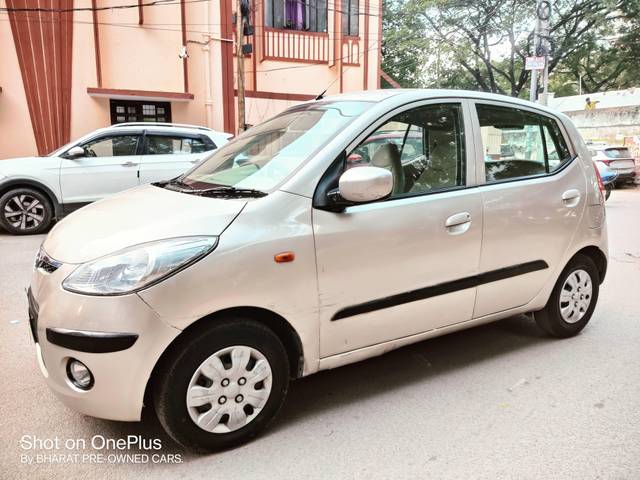 https://images10.gaadi.com/usedcar_image/4275087/original/processed_431a7ac31ad5d31049c03b03310fc21c.jpg?imwidth=6400