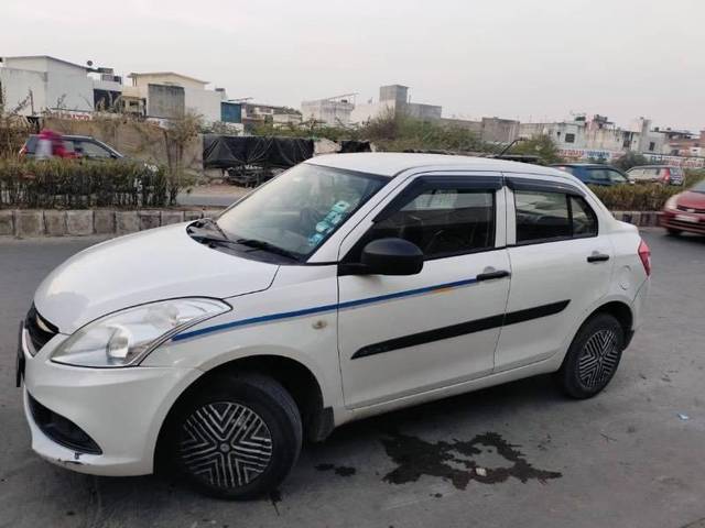 https://images10.gaadi.com/usedcar_image/4275187/original/processed_70e181b0-0adb-4c1b-8eec-f1b57e443a18.jpeg?imwidth=6402