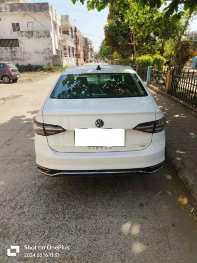 https://images10.gaadi.com/usedcar_image/4275287/original/processed_8ad57d4b-2873-4850-83fa-72640e4133d2.jpg?imwidth=6401