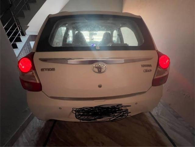 https://images10.gaadi.com/usedcar_image/4275305/original/processed_d3cbf508-b748-4915-b828-259f877be40f.jpeg?imwidth=6401