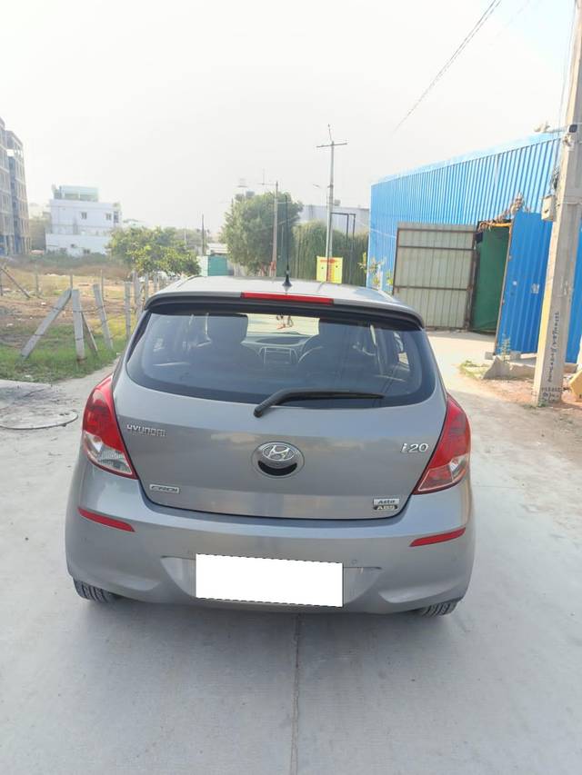 https://images10.gaadi.com/usedcar_image/4275310/original/processed_66e5d14911e4d659bcbdf9fc7f79d889.jpg?imwidth=6401