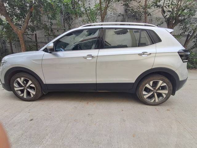 https://images10.gaadi.com/usedcar_image/4275369/original/9d70f539e2500e4a964a38fb07145299.jpg?imwidth=6402