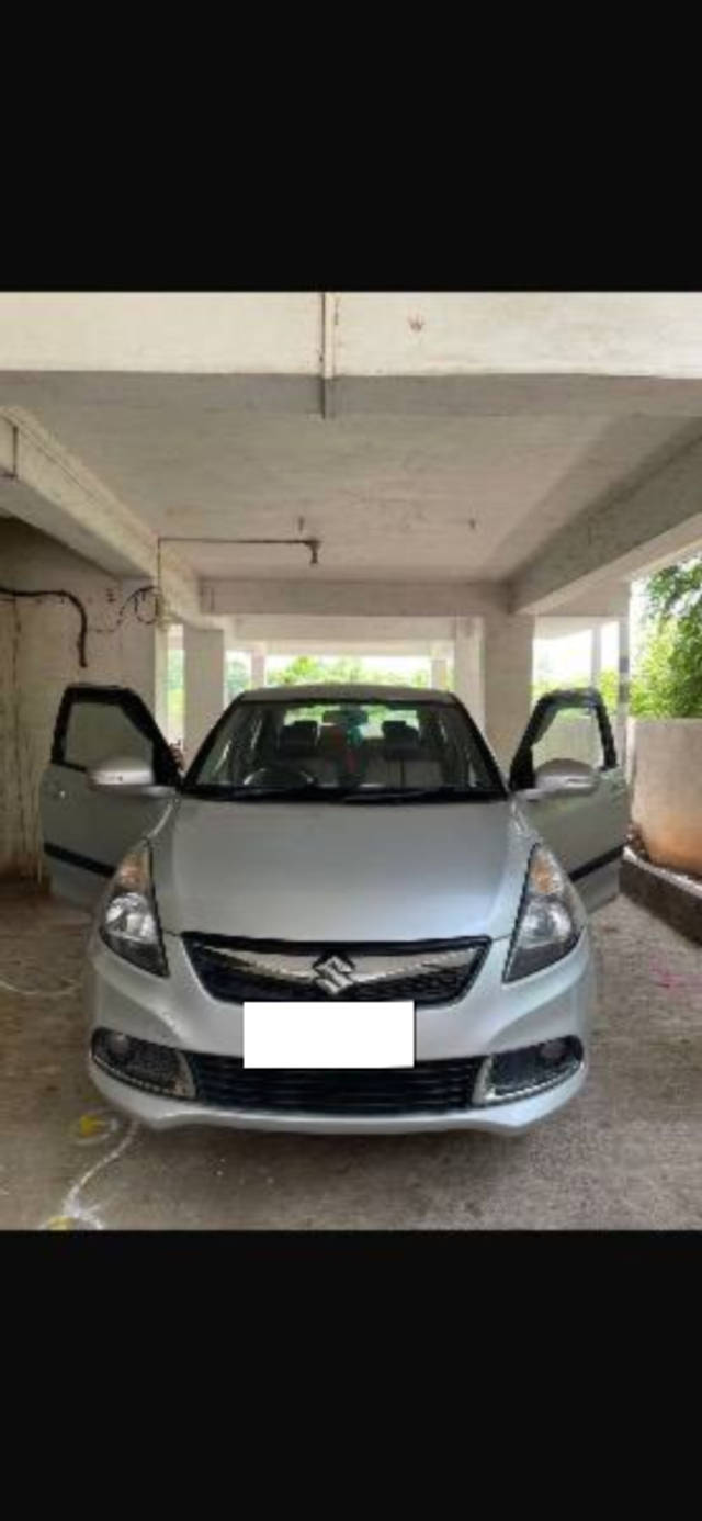 https://images10.gaadi.com/usedcar_image/4275405/original/processed_a25776e5-8d76-43cf-af66-80b14df9b0a2.png?imwidth=6400