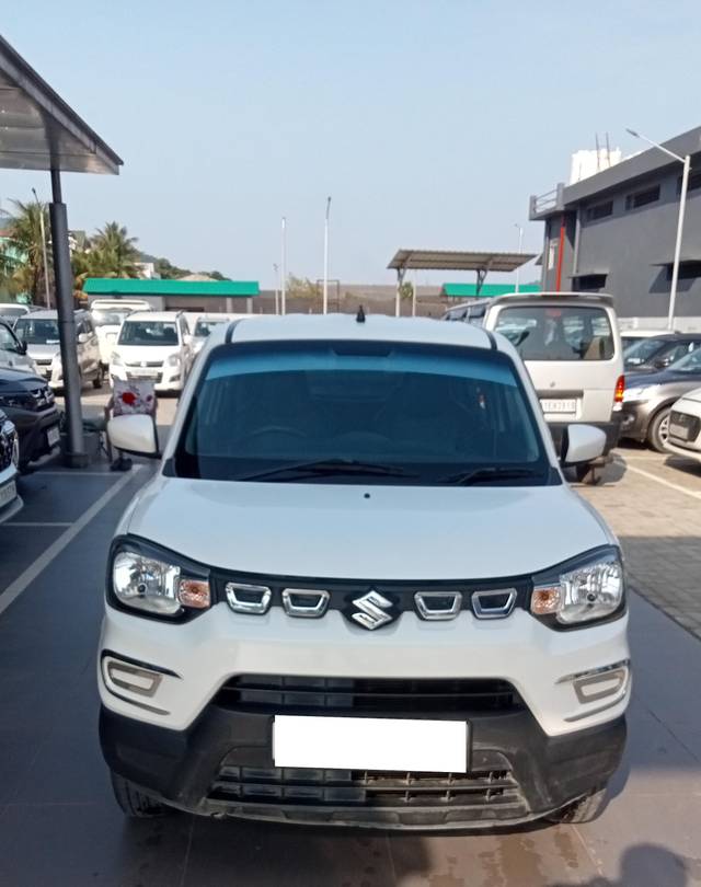 https://images10.gaadi.com/usedcar_image/4275475/original/processed_772f5b4c326ed09f8666b7b3dd3e9805.jpg?imwidth=6400