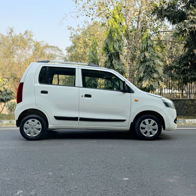 https://images10.gaadi.com/usedcar_image/4275485/original/7ed236a947e43d2f05e263805b4939d1.jpg?imwidth=6401