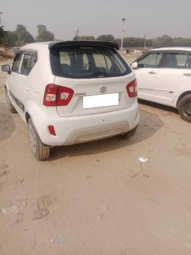 https://images10.gaadi.com/usedcar_image/4275502/original/processed_cb777a45-a66d-45a3-9b4e-3bc393c83451.jpg?imwidth=6400