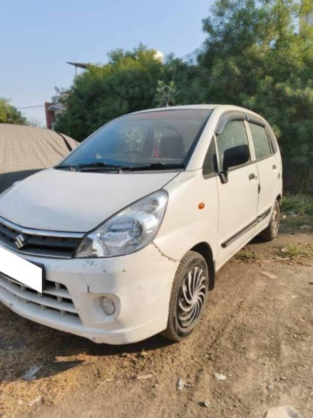 https://images10.gaadi.com/usedcar_image/4275510/original/processed_cdfc9714-a886-496b-862a-743d6efee60e.jpg?imwidth=6402