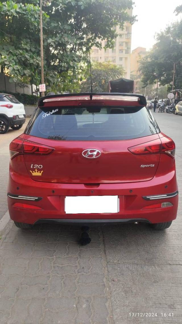 https://images10.gaadi.com/usedcar_image/4275560/original/processed_9eba8efadbd15f7a09500bd444840464.jpg?imwidth=6401